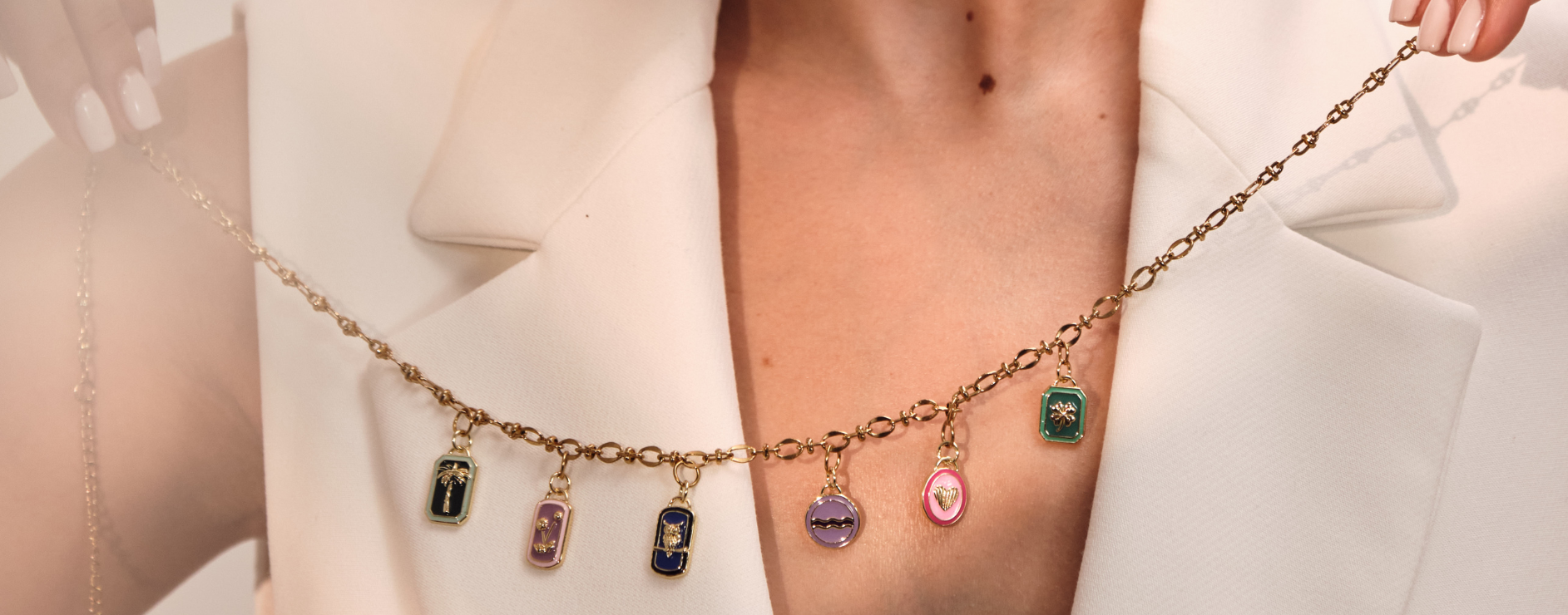 custom-slideshow-image-desktop-block_whYyPF