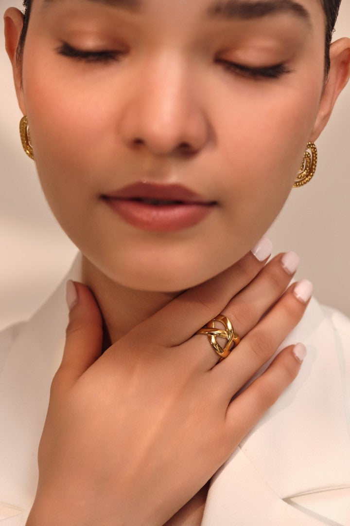 Infinity Knot Ring